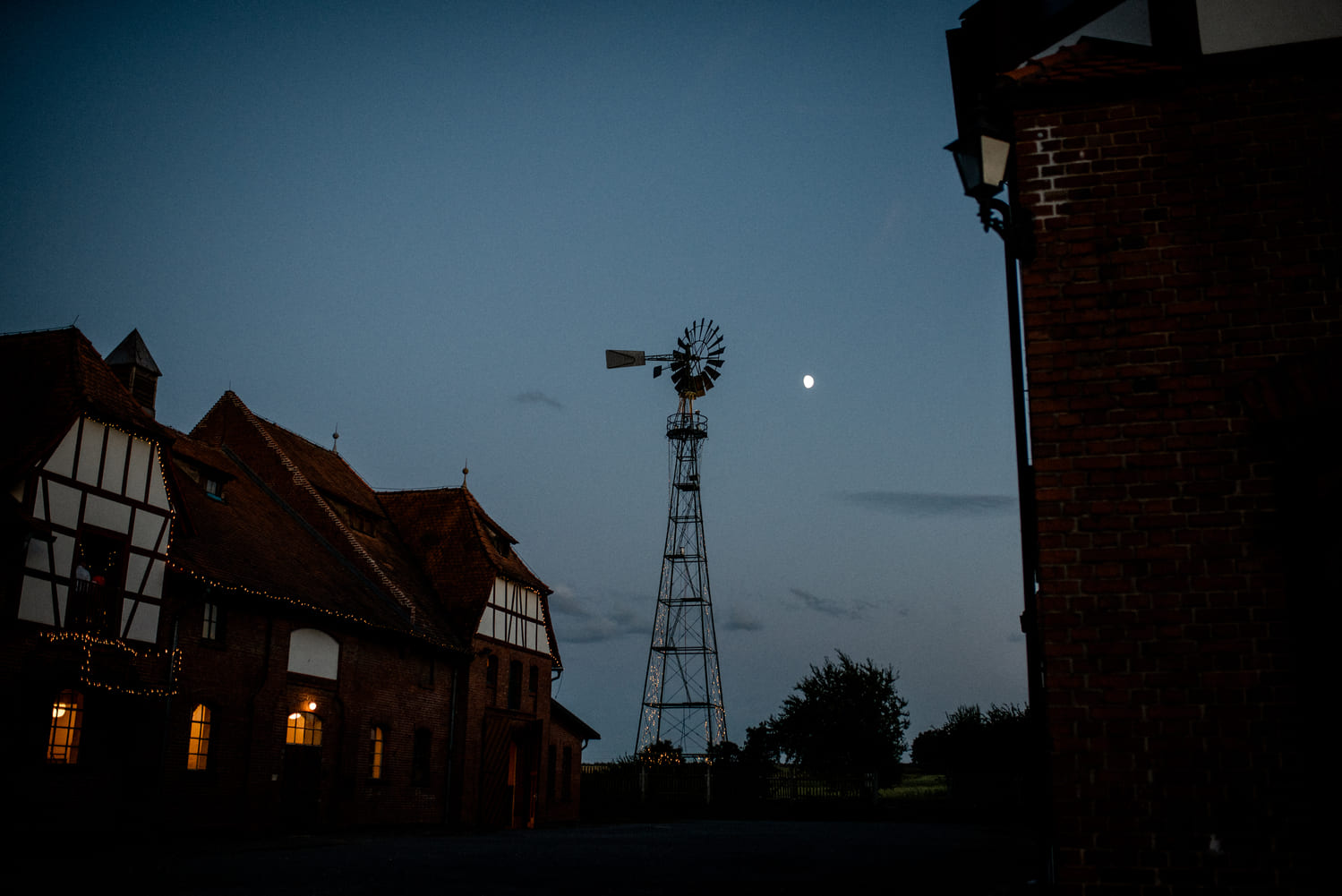Gut Wolfgangshof nachts Spiegelhof Fotografie