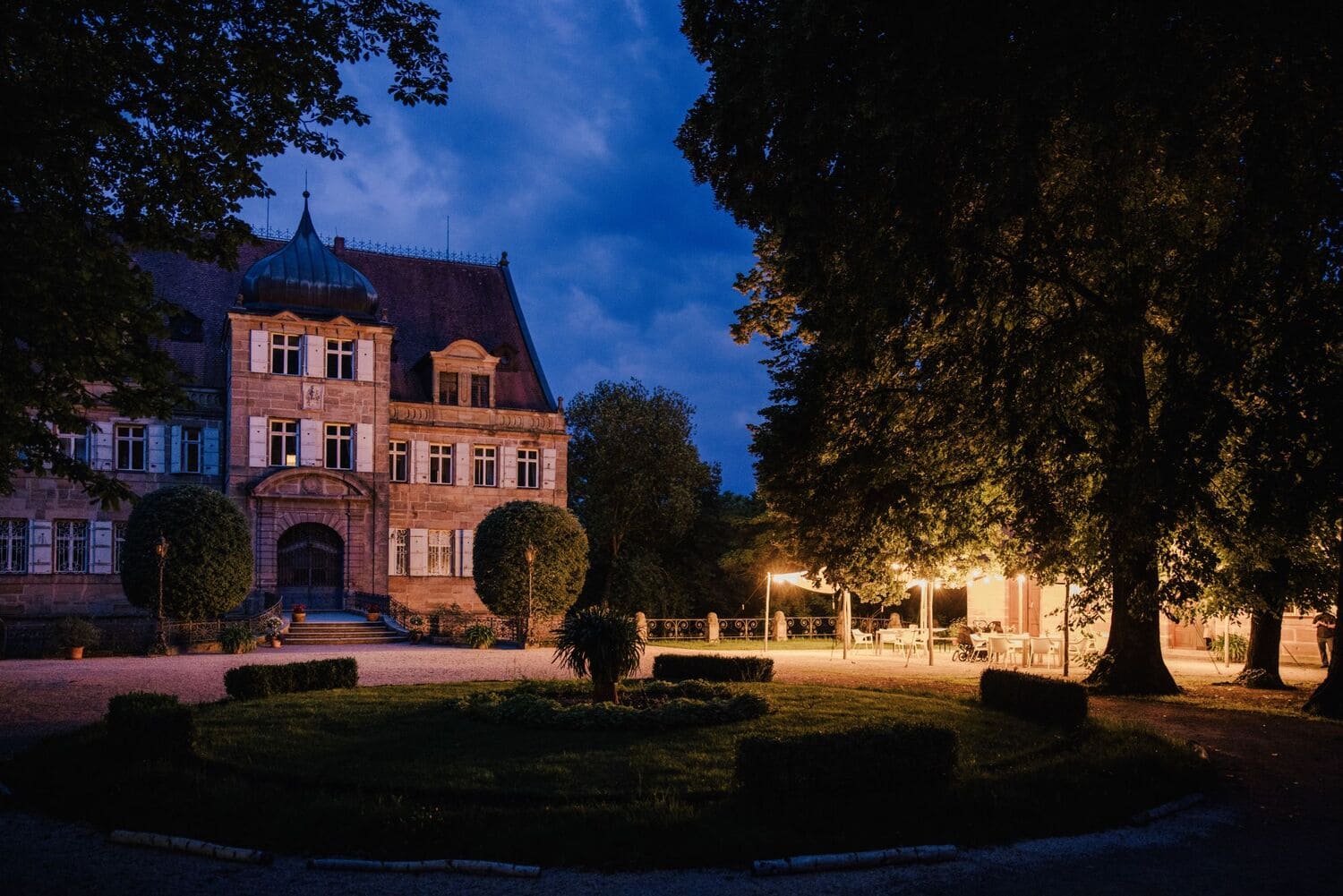 Schloss Dürrenmungenau by Julian Klemm